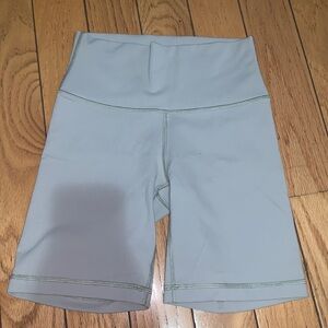 Aritzia Biker Shorts Size S